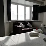 Logies Het Maantje Guest house 3*