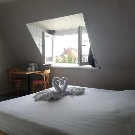 Logies Het Maantje 2* De Panne